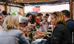 Miteinander In Gemeinschft Foto