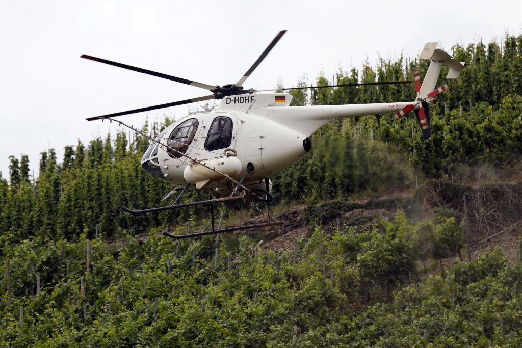 Hubschrauberspritzung Steillagenweinberg Ahrtal Imago 0127003482 Future Image 1024x683